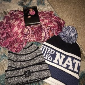 Hat and scarf lot